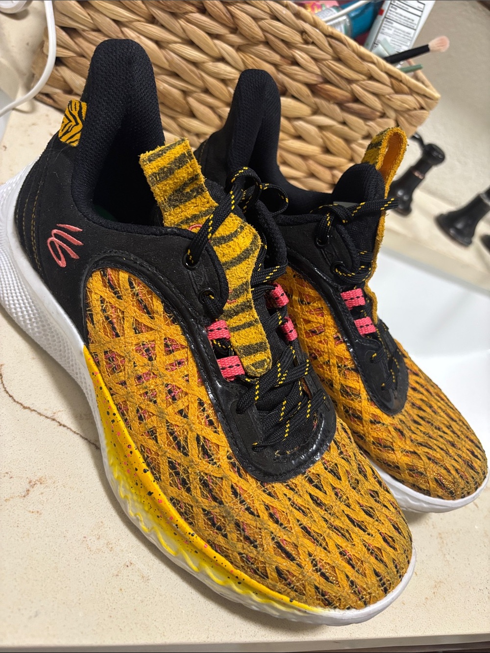 Curry 9 Sesame Street basketball shoes